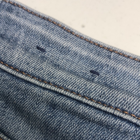 AMERICAN EAGLE HI-RISE SHORTIE JEANS SHORTS 2/26 ⭐️ - Picture 9 of 11